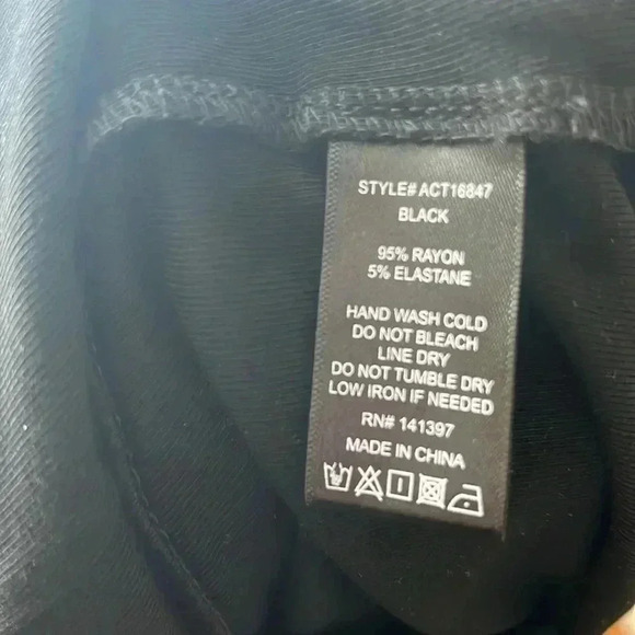 Astr Black One-Shoulder Bodysuit - Picture 10 of 12